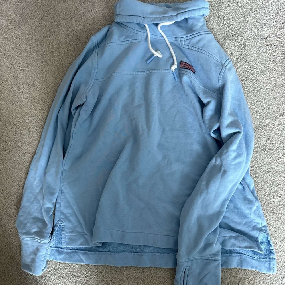 Vineyard vines sweatshirt